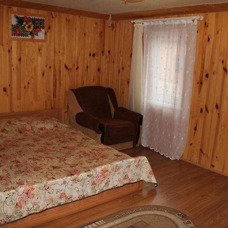 Kray Dorogy Villa Yaremche Room photo