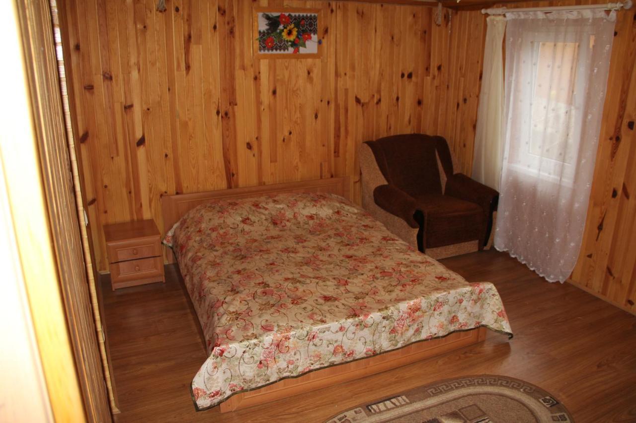 Kray Dorogy Villa Yaremche Room photo